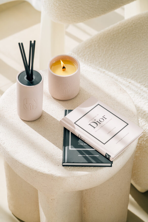 Gardenia Bloom – Luxury Soy Candle - Image 4